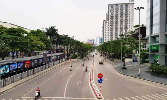 Hanoi not begin social distancing restrictions: Secretary Dinh Tien Dung ảnh 1