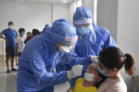 Around 3,800 people linking to religious mission cluster tested ảnh 3