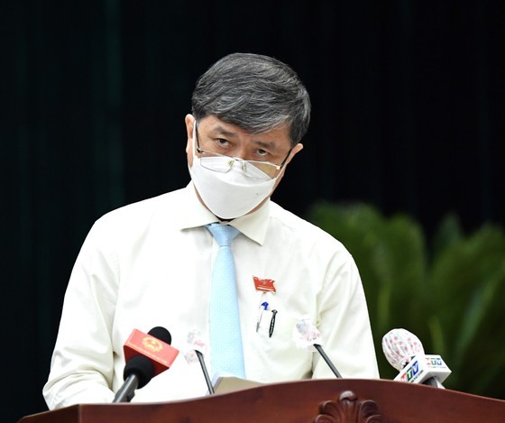 HCMC authorities approve to keep tuition fees to share difficulties ảnh 1