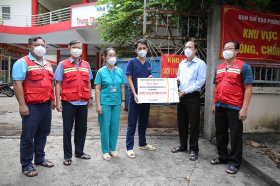 HCMC sets up facilities for Covid patients ineligible for home treatment  ảnh 2