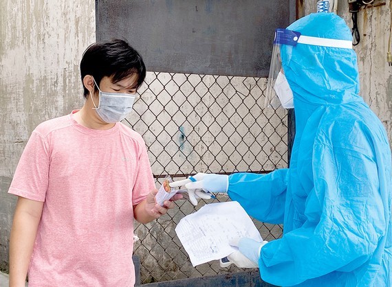 Prime Minister requires HCMC to supply enough goods, meet increasing demand ảnh 2