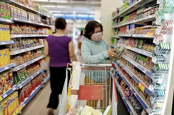 HCMC announces Directive 18 on gradual economic recovery ảnh 1