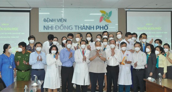 President Nguyen Xuan Phuc visits City Children's Hospital ảnh 1