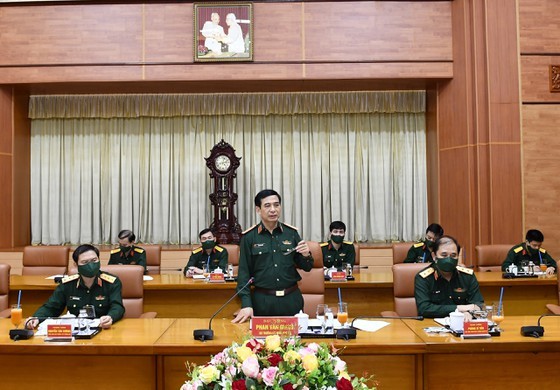 HCMC grateful to soldiers supporting city’s battle against Covid-19 ảnh 2