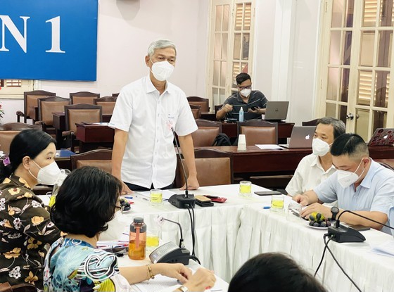 HCMC continues to support severe patients, members of poor households ảnh 3