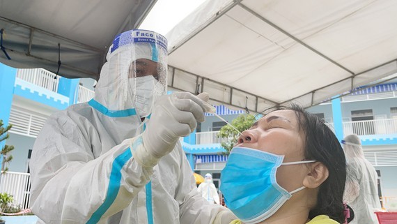 HCMC announces new measures to increase control of Covid-19 ảnh 1