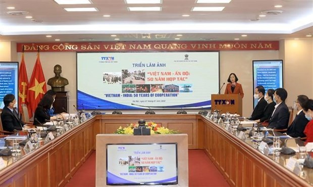 Virtual photo exhibition marks 50 years of Vietnam-India cooperation ảnh 1