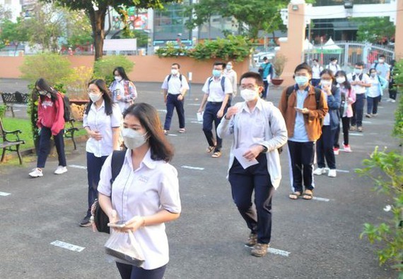 Programs to support students during Tet holiday ảnh 1