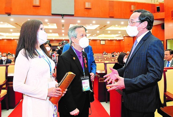 HCMC Chairman expects oversea Vietnamese to give suggestions for city’s growth ảnh 3