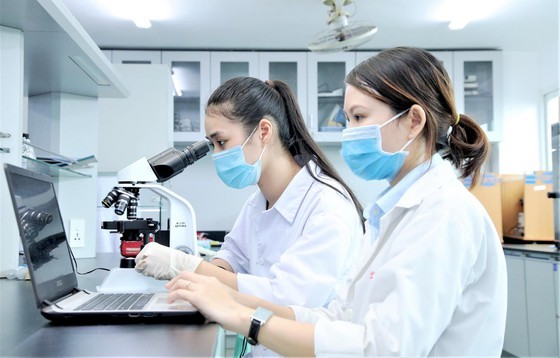 NA approves VND3 trillion for students' loans for study, computer purchase ảnh 1