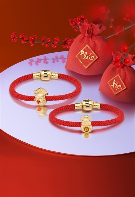 Gold shops brace for God of Wealth Day crowds ảnh 1