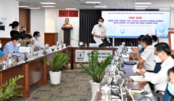 Covid in HCMC: new cases, severe cases, deaths drop ảnh 1