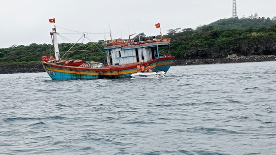 Quang Tri authority promotes information  against IUU fishing in Con Co island ảnh 3