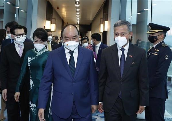 President Nguyen Xuan Phuc begins State visit to Singapore ảnh 1