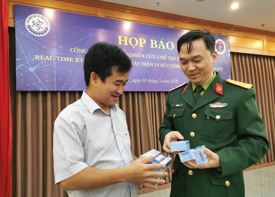 Senior lieutenant colonel, colonel detained for involving Viet A test kit case ảnh 1
