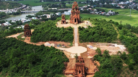 Authority clarifying responsibilities of those involving in 1,000-year-old relic ảnh 1