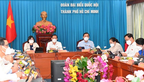 NA Deputy asks whether there is stalemate in goods circulation to Chinese market ảnh 2