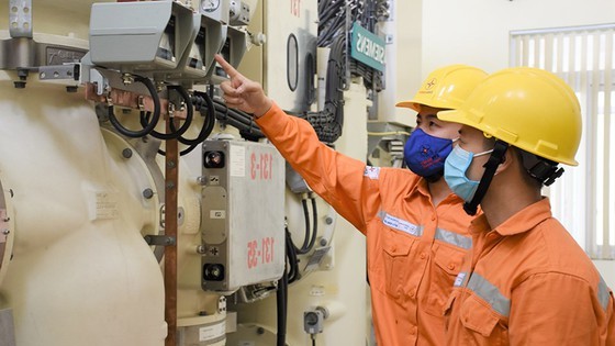 No price hike on power bill in 2022: EVN ảnh 1