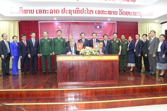 HCMC, Savannakhet Province sign Memorandum of Understanding in 2022-2025 ảnh 2