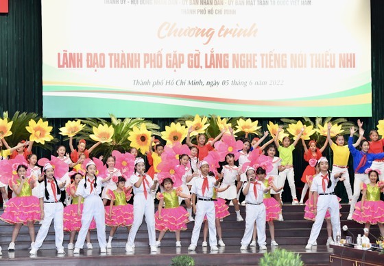 Chairwoman Nguyen Thi Le: Listening to children to take better care of them ảnh 3