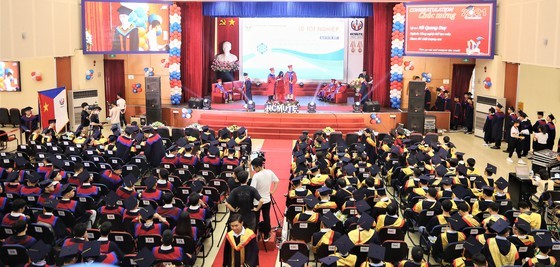 Schools’ focus on quantity culprit of mediocre postgraduate training ảnh 1