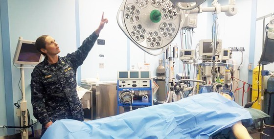 Navy hospital ship arrives in Vietnam for Pacific Partnership ảnh 3