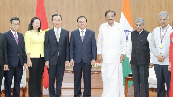 Secretary of HCMC Party Committee meets Indian Vice President ảnh 2