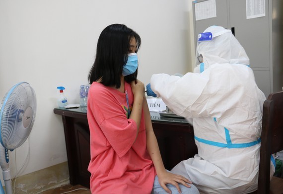 Mekong Delta promotes vaccination against Covid-19 ảnh 1