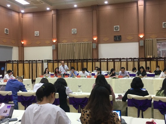 Health insurance buyers decreasing ảnh 1