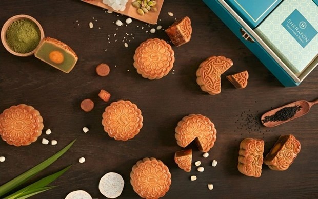 Moon cake market gets bustling ahead of Mid-Autumn Festival ảnh 1