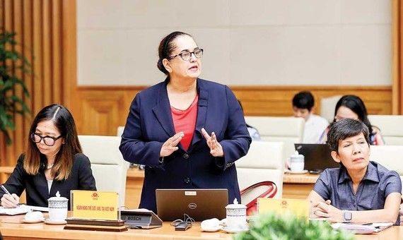 PM asks to develop capital market, real estate market healthily ảnh 1