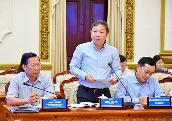 Deputy PM suggests HCMC spend city's budget buying 70 percent of textbooks ảnh 3