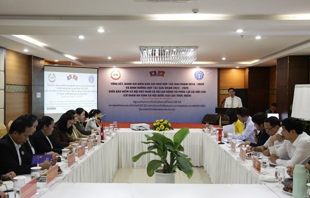 Vietnam, Laos reinforce ties in social security ảnh 1