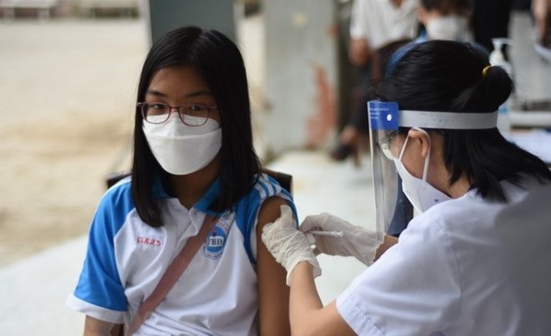 Over 3,300 new Covid-19 cases logged on September 13 ảnh 1