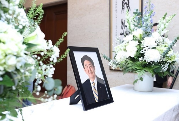 President Nguyen Xuan Phuc to attend state funeral of late PM Abe Shinzo ảnh 1