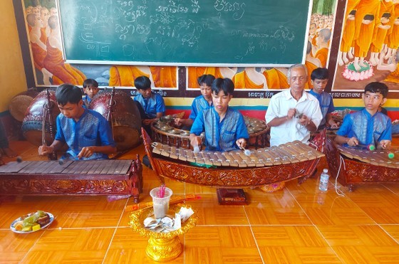 Sene Dolta celebration held for Khmer people in Soc Trang ảnh 2