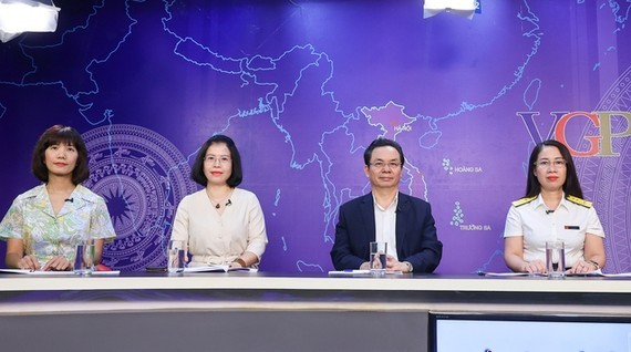 90 percent of Vietnamese shoppers welcome online shopping ảnh 1