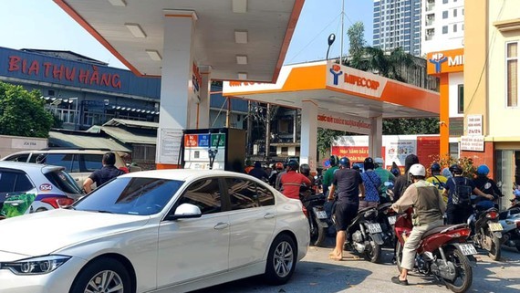 Prime Minister requests to stabilize petroleum market ảnh 1