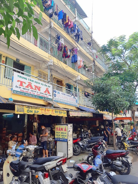 HCMC should have good policies to attract investors to deal with old buildings ảnh 1