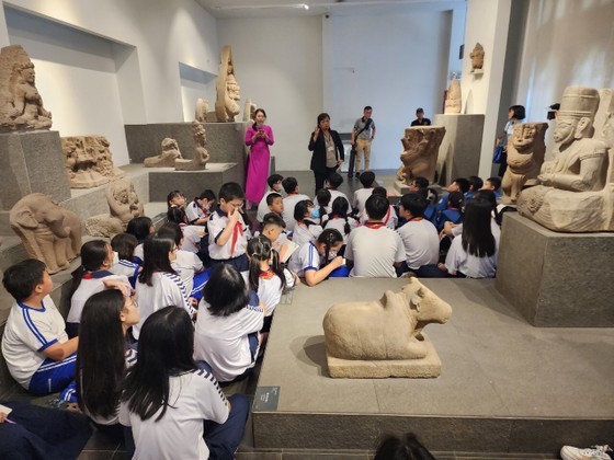 District 1 responds to digital transformation in museum education ảnh 1