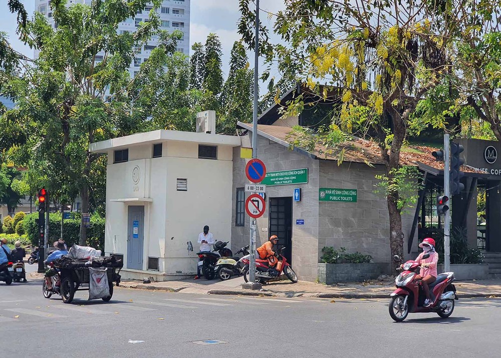 A public toilet in District 1