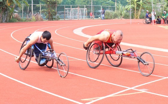 Athletes with disabilities experience open competition and exciting moments