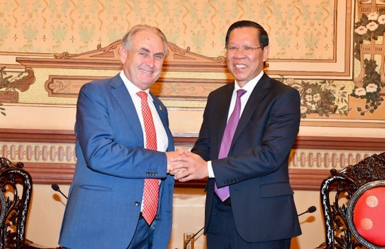 At the meeting (Photo: SGGP)