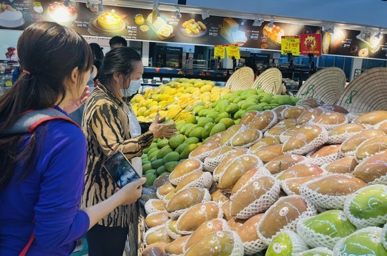 Vietnamese farm products are sold locally