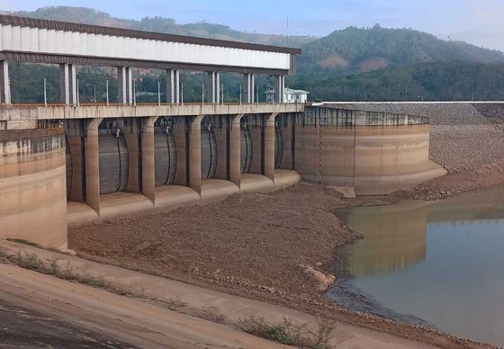 Heatwaves and scanty rainfall result in low water levels in hydropower dams Heatwaves and scanty rainfall result in low water levels in hydropower dams