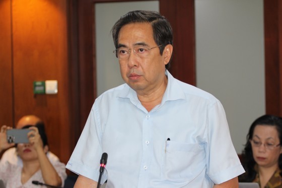 Mr. Nguyen Van Lam, Deputy Director of Ho Chi Minh City Department of Labor, Invalids and Social Affairs, speaks at the press conference