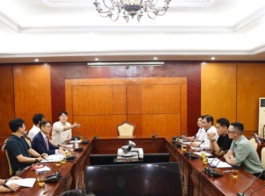 At the working session (Photo: tdtt.gov.vn)