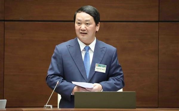 Minister-Chairman of the Government Committee on Ethnic Minority Affairs Hau A Lenh answers NA deputies' questions at the session. (Photo: VNA) Minister-Chairman of the Government Committee on Ethnic Minority Affairs Hau A Lenh answers NA deputies' questions at the session. (Photo: VNA)