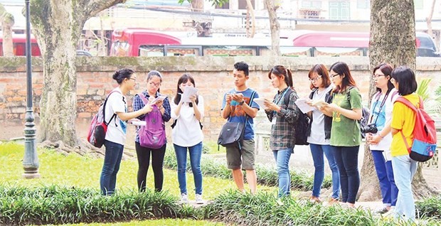 HanoiKids members at a training session at the Temple of Literature in Hanoi (Photo: nhandan.vn)
