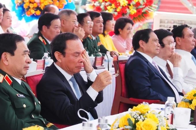 dai bieu-armed force.jpg